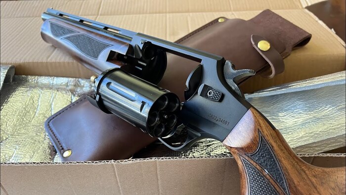 Sulun Arms SR410: компактный дробовик револьверного типа