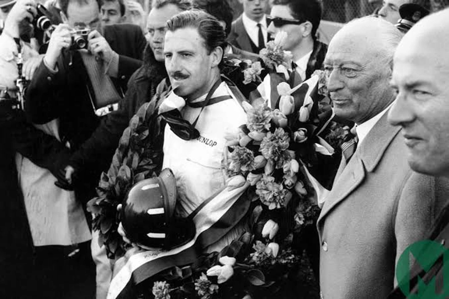 5 великих моментов Гран-при Нидерландов в «Формуле-1» - Серия F1  королева автоспорта, Моё, Автоспорт, Формула 1, Гонки, Соревнования, Скорость, Макс Ферстаппен, Джим Кларк, Ники Лауда, Джеймс Хант, Жиль Вильнев, Ferrari, Mclaren, Red Bull, Экстрим, Спортсмены, Спорт, История автомобилей, Нидерланды (Голландия), Айртон Сенна, Валттери Боттас, Длиннопост