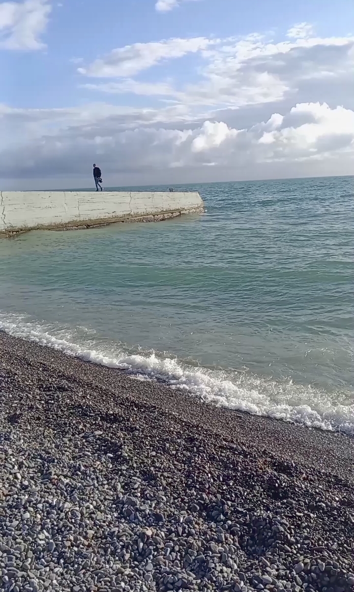 На небесах только и говорят что о море - Моё, Море, Мобильная фотография, Аутистические расстройства, Длиннопост, Уличная фотография