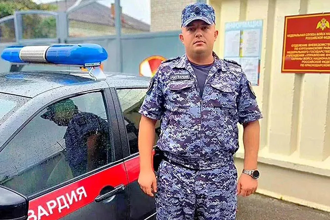 Остальные проехали мимо, а он затормозил - и спас человека