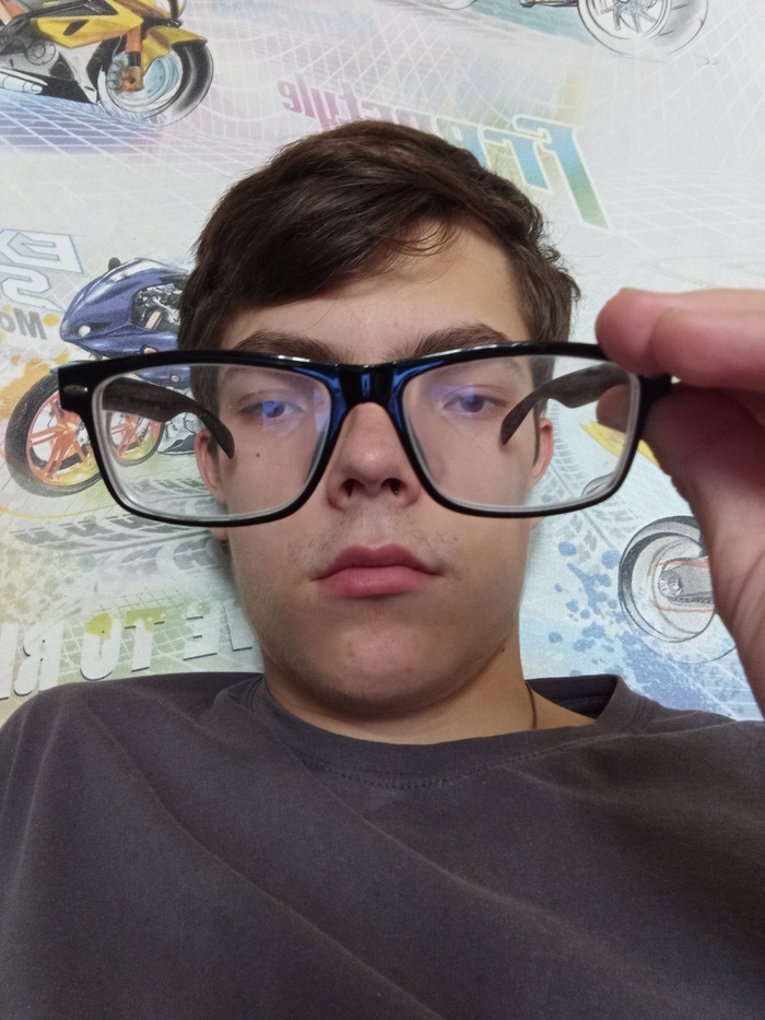 �� �