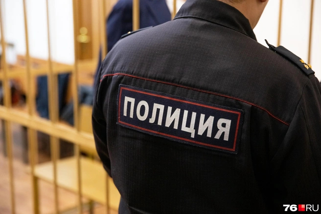 ��������: ������ ��������� / <!--noindex--><a href="https://pikabu.ru/story/posle_dela_o_krazhe_koshelka_zhitel_neryungri_okazalsya_na_svo_u_nego_katarakta_oboikh_glaz_i_nuzhna_operatsiya_14397023?u=http%3A%2F%2F76.RU&t=76.RU&h=dfd84e7db43c21df412e1922d7f7e65ecce237c9" title="http://76.RU" target="_blank" rel="nofollow noopener">76.RU</a><!--/noindex-->