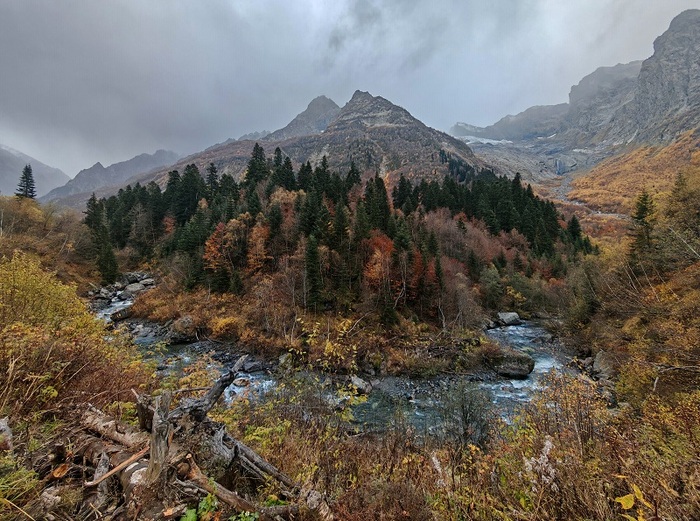 Чучхурские водопады. Фото: Александр Селифанов