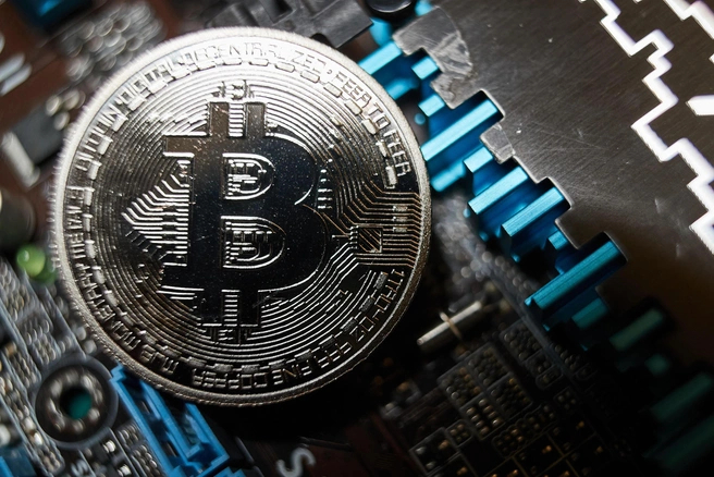 Источник: Александр Ощепков / <!--noindex--><a href="https://pikabu.ru/story/udarit_po_20_millionam_rossiyan_tsentrobank_zapretil_svobodnyie_operatsii_s_kriptovalyutoy__chto_yeto_znachit_14434684?u=http%3A%2F%2FNGS.RU&t=NGS.RU&h=a9fb14a24481ef9ab4d67d48af867b55005294d1" title="http://NGS.RU" target="_blank" rel="nofollow noopener">NGS.RU</a><!--/noindex-->