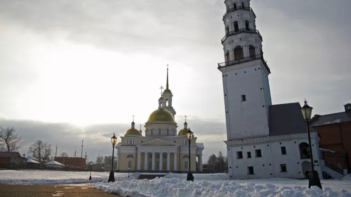 Невьянская наклонная башня (первая половина XVIII века). Построена по приказу заводчика Акинфия Демидова