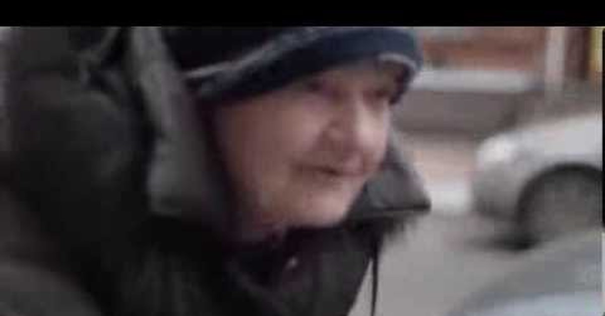 Хуек то у него торчит мем. Бабака мем а хуёк то у него торчит. Ишь ты какой. Смердеть. Хуёк наваротник фото.